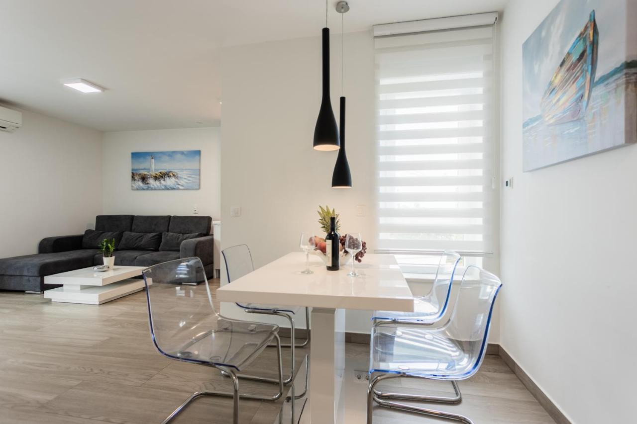 New Modern Apartment "Marjan" Podstrana Luaran gambar