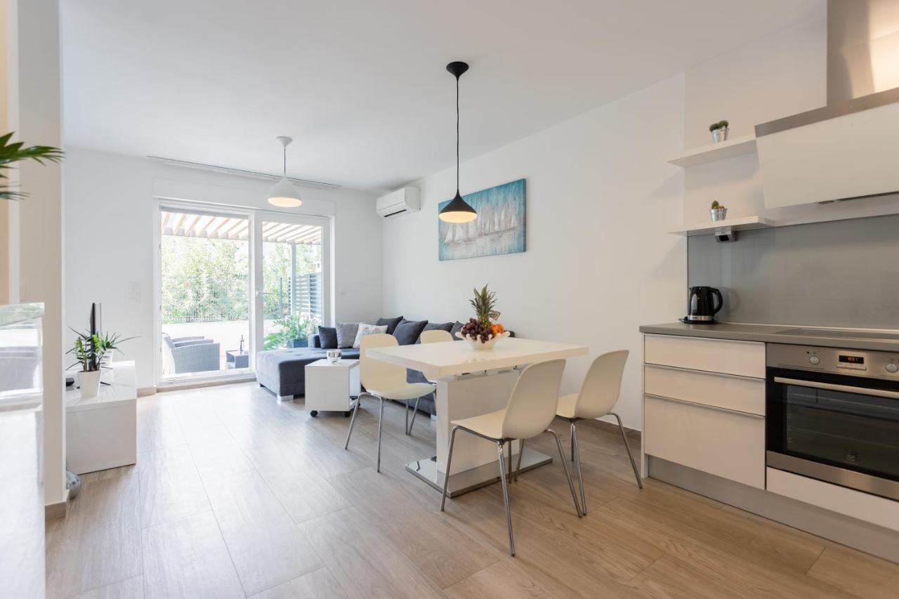 New Modern Apartment "Marjan" Podstrana Luaran gambar